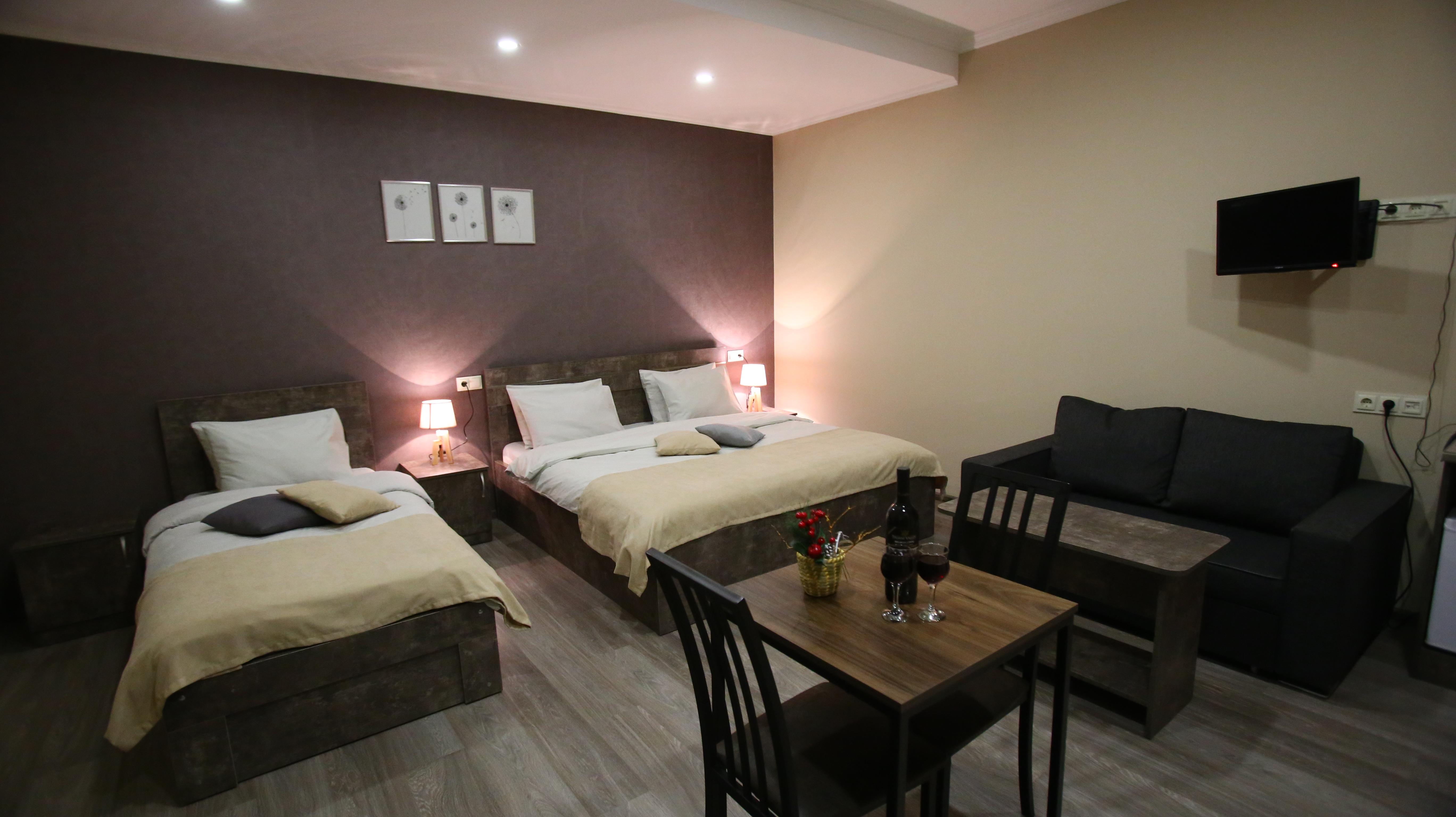 Hotel Nabadi Тбилиси Екстериор снимка