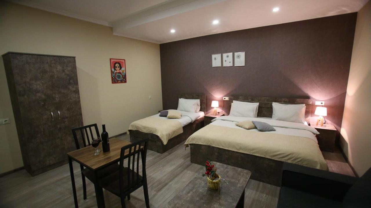 Hotel Nabadi Тбилиси Екстериор снимка