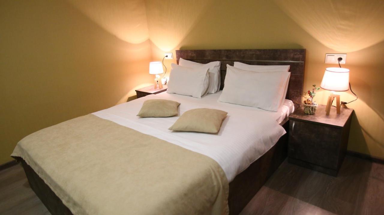 Hotel Nabadi Тбилиси Екстериор снимка