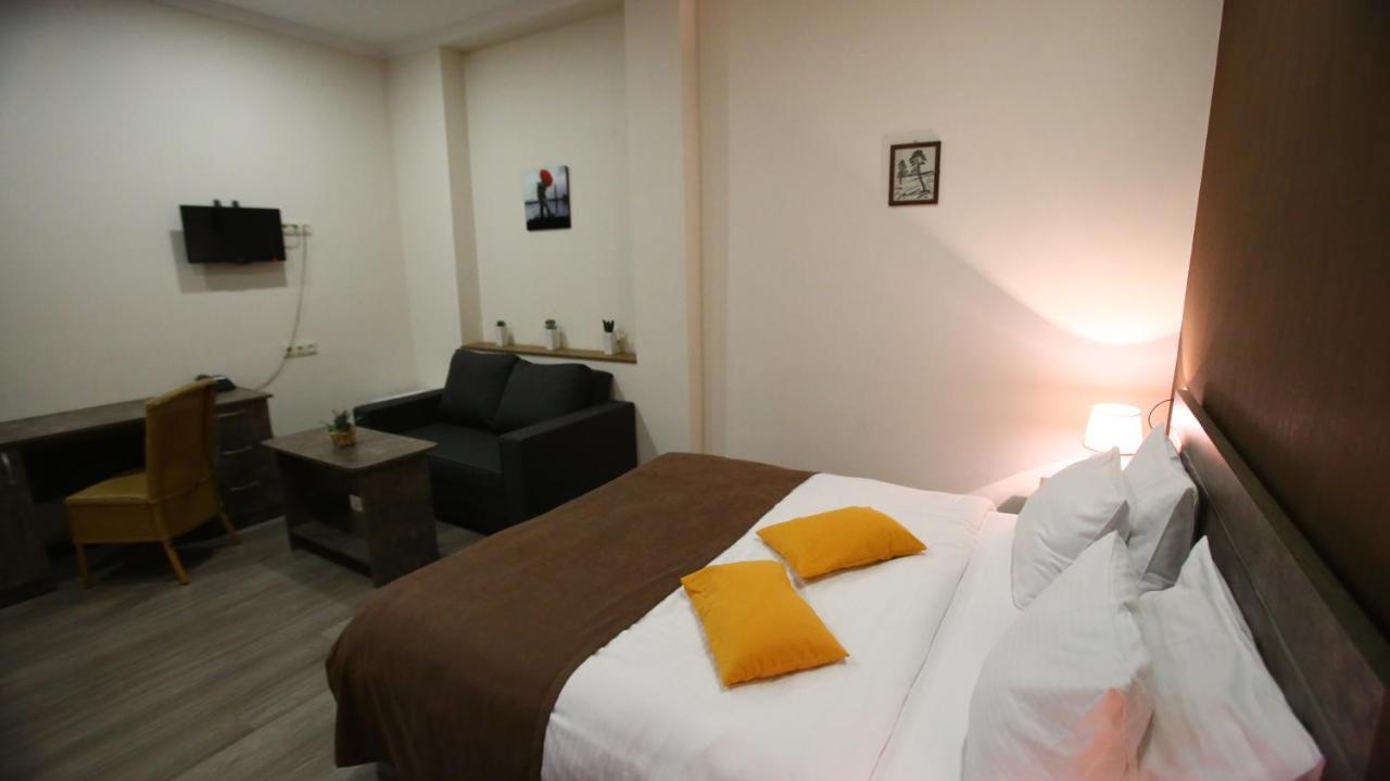 Hotel Nabadi Тбилиси Екстериор снимка