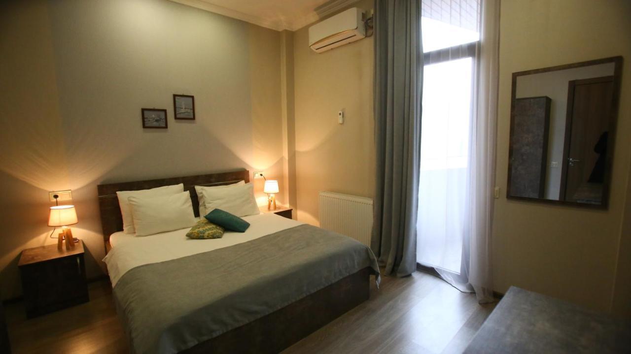 Hotel Nabadi Тбилиси Екстериор снимка