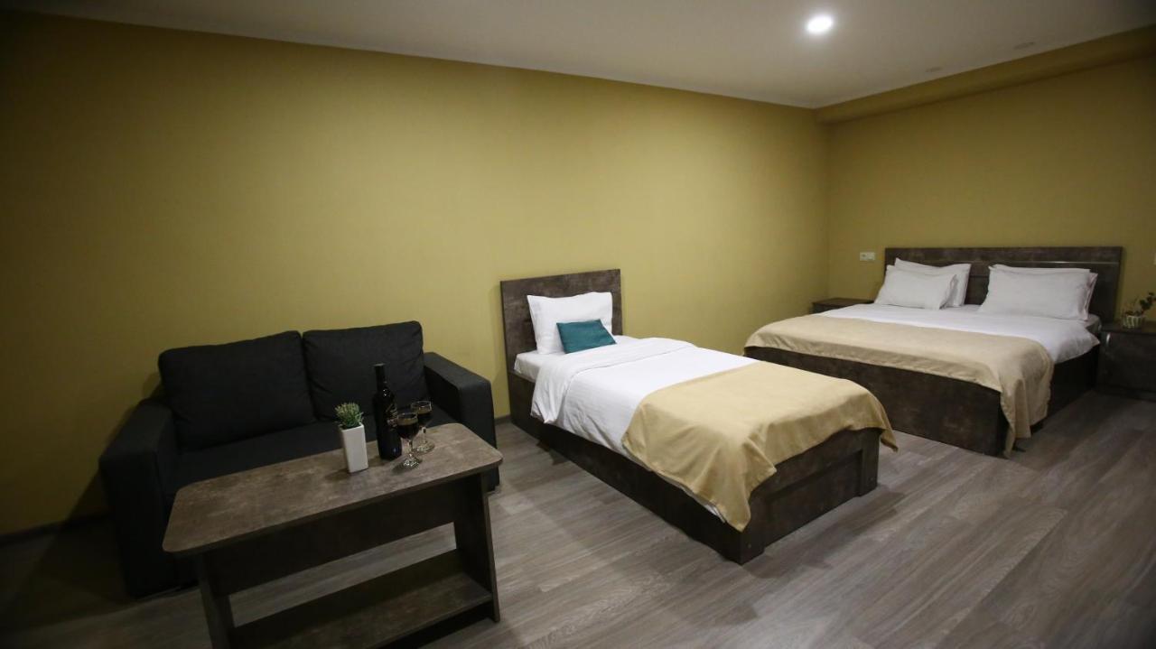 Hotel Nabadi Тбилиси Екстериор снимка