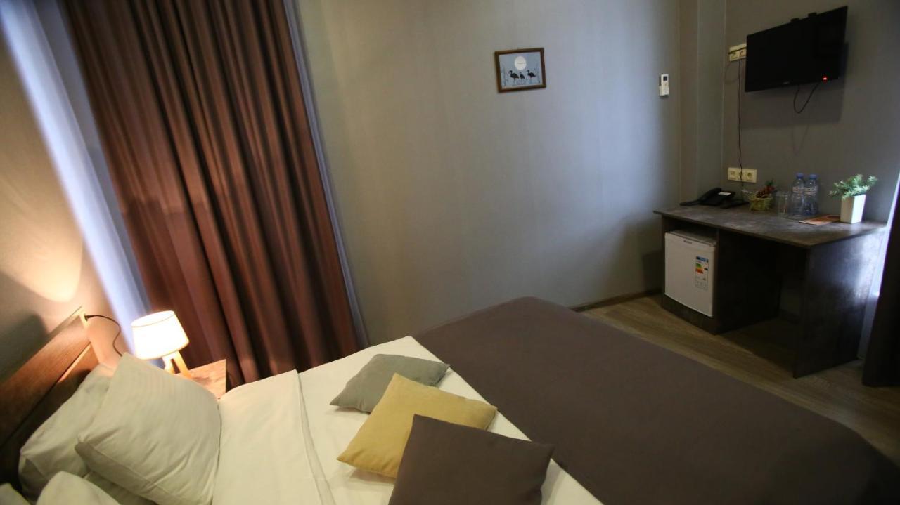 Hotel Nabadi Тбилиси Екстериор снимка