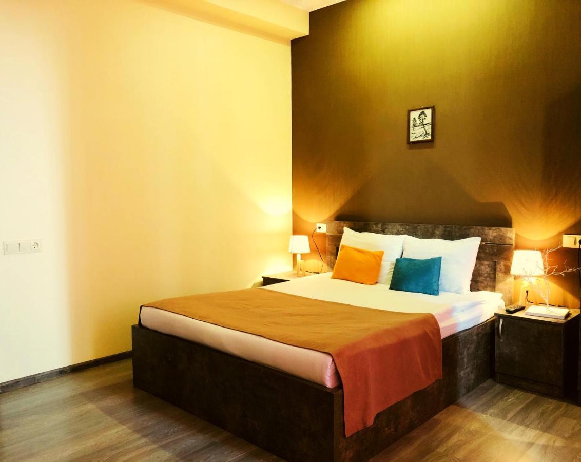 Hotel Nabadi Тбилиси Екстериор снимка