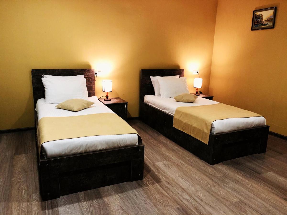 Hotel Nabadi Тбилиси Екстериор снимка