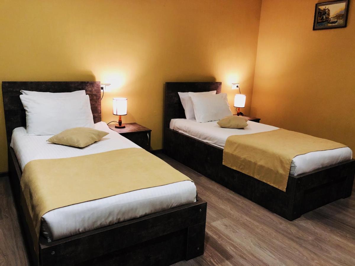 Hotel Nabadi Тбилиси Екстериор снимка